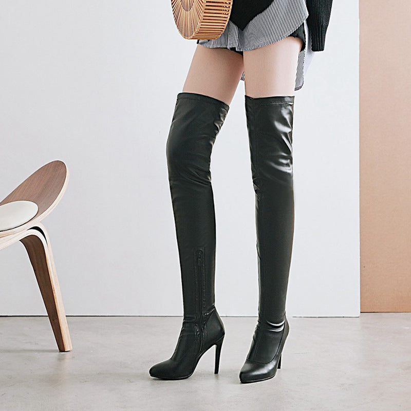 Overknee-Stretch-Stiefel mit High Heels – Eleganz trifft auf Sinnlichkeit